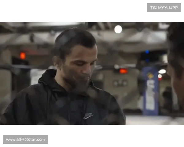 乌马尔·努曼格莫多夫摔跤风格引关注,桑德哈根备战UFC320 乌马尔·努曼格莫多夫摔跤风格引关注,桑德哈根备战UFC320